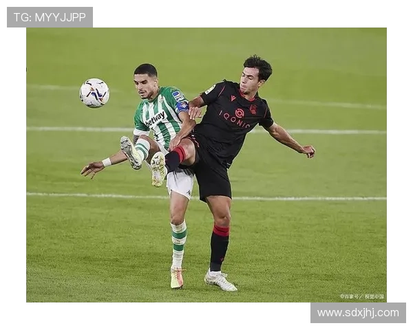 佛罗伦萨俱乐部宣布多名主力回归球队誓在新赛季重夺欧战席位 佛罗伦萨俱乐部宣布多名主力回归球队誓在新赛季重夺欧战席位