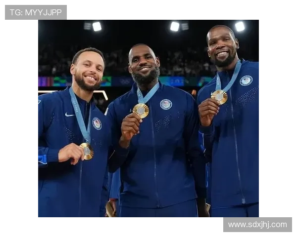 勇士队新赛季阵容全面解析 目标冲击总冠军的关键因素 勇士队新赛季阵容全面解析 目标冲击总冠军的关键因素