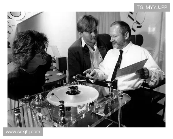 斯托克城俱乐部历史回顾与未来展望:从辉煌到重建的转折之路 斯托克城俱乐部历史回顾与未来展望:从辉煌到重建的转折之路