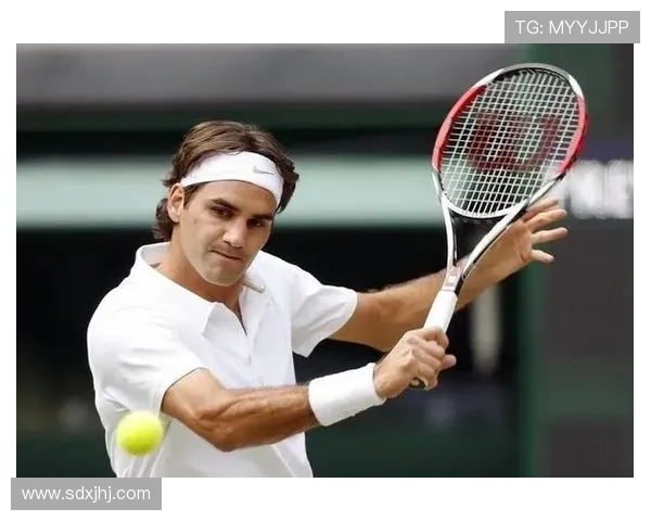 网球传奇费德勒宣布退役 结束辉煌职业生涯 未来将投身慈善与教练工作